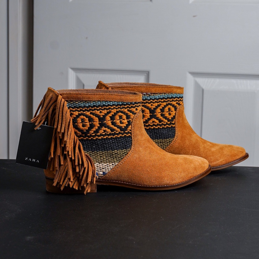 Zara Trf Ankle Boots Fringe Western Boho NWT Tan Suede size 6